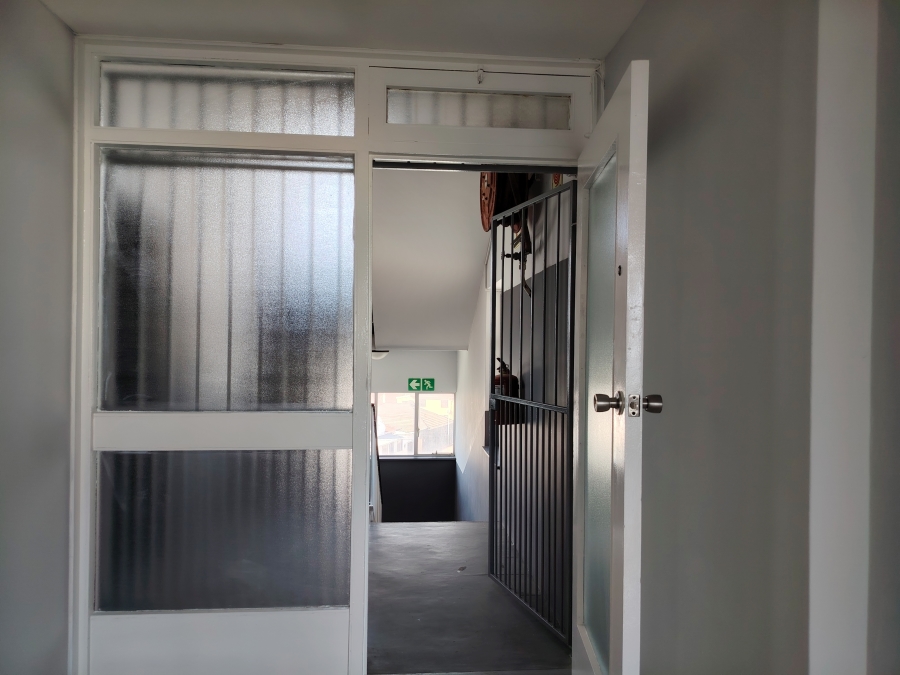 To Let 3 Bedroom Property for Rent in Strand Central Western Cape